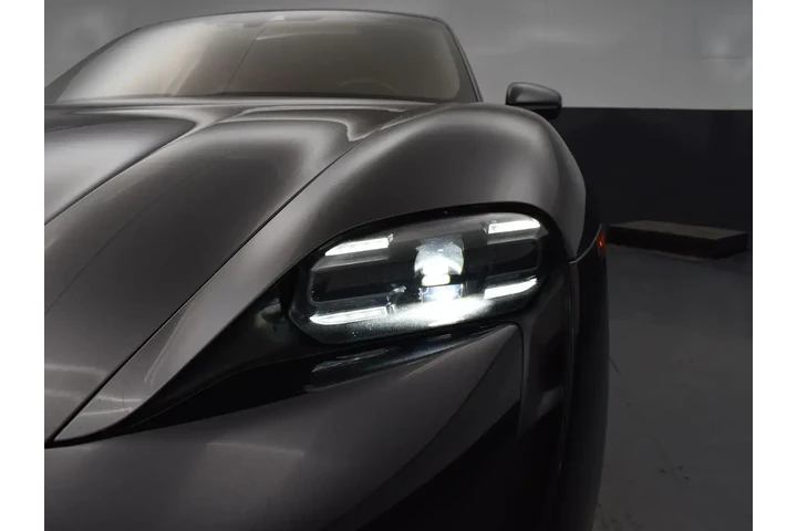 $39995 : Porsche Taycan 2022 4dr Seda image 5