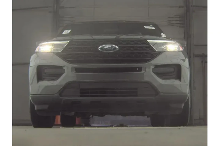 $19999 : Ford Explorer 2020 AWD XLT 4 image 4