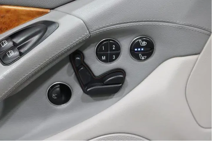 $15982 : Mercedes-Benz SL-Class 2007 image 7