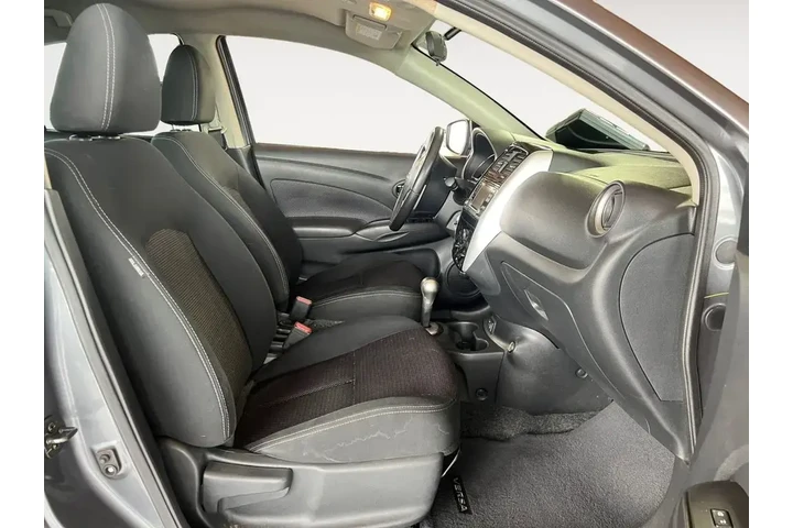 $10000 : Nissan Versa 2018 S 4dr Seda image 3