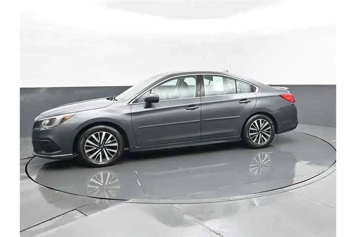 $15652 : Subaru Legacy 2018 AWD 2.5i image 5