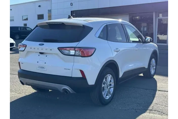 $16540 : Ford Escape 2021 AWD SE 4dr image 6