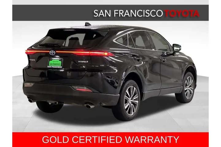 $28588 : Gold Certified2022 Venza LE image 5