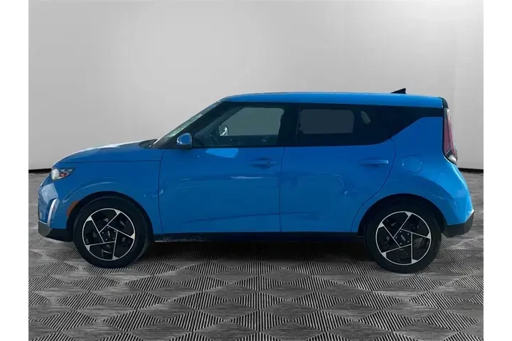 $20199 : Kia Soul 2023 EX 4dr Crossov image 2