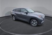 $38700 : PRE-OWNED 2022 TOYOTA HIGHLAN thumbnail