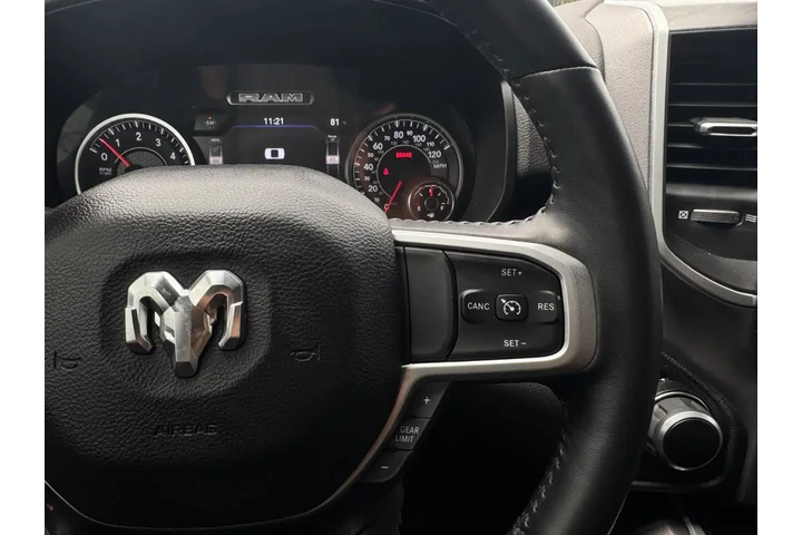 2023 RAM 1500 Big Horn Crew C image 10