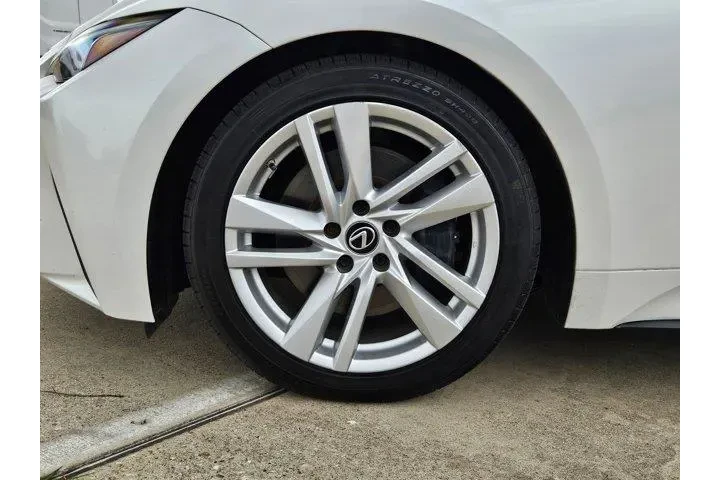 $27525 : Lexus IS 300 2021 4dr Sedan image 9