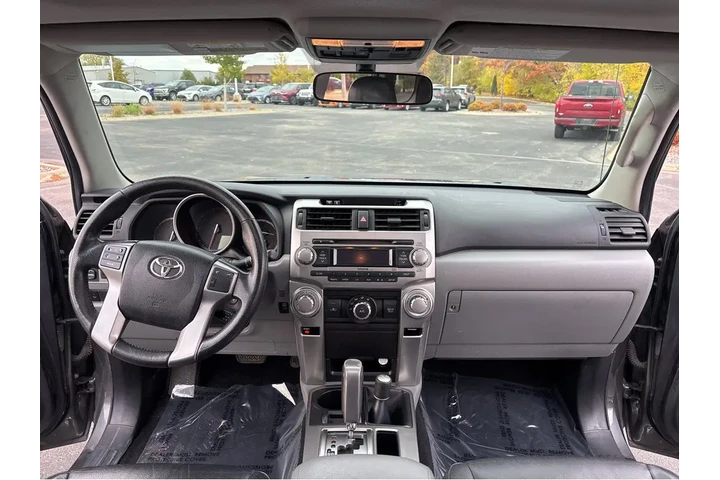 $13992 : 2011 4Runner SR5 image 4