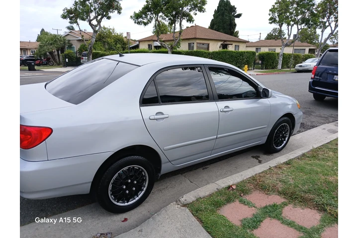 $3850 : !! BEAUTIFUL TOYOTA COROLLA !! image 4
