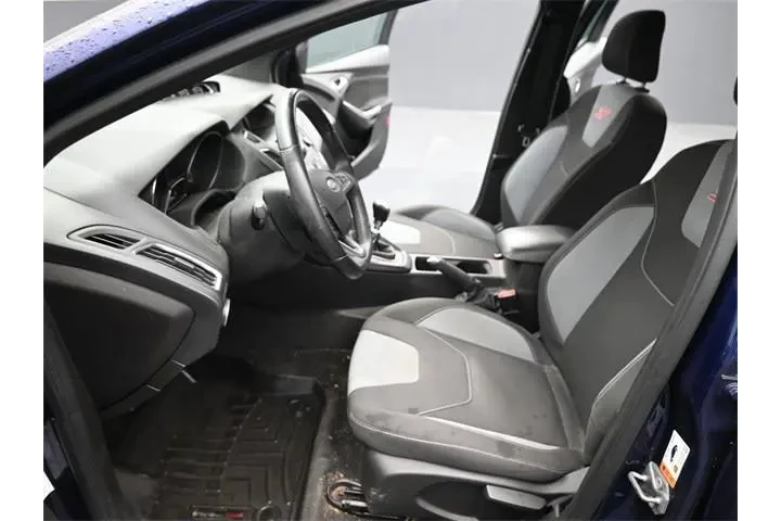 $16394 : Ford Focus 2017 ST 4dr Hatch image 10