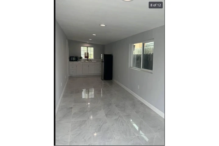 $2000 : Tarzana 1 Recámara Privada image 1