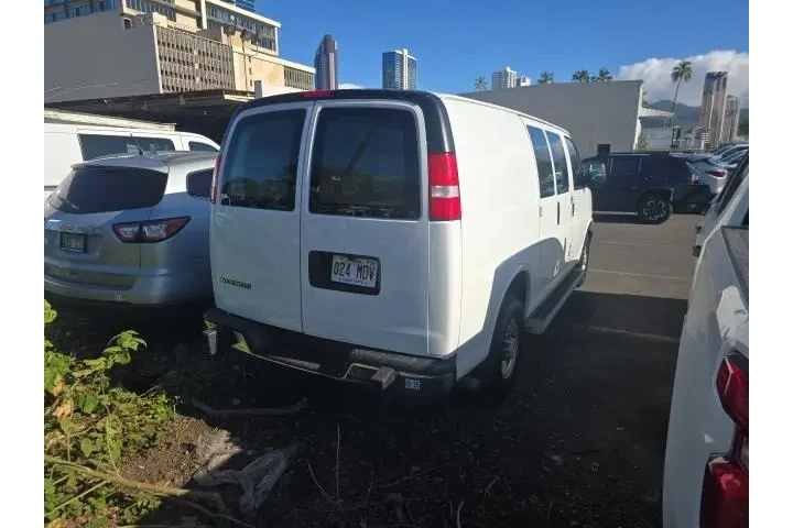 $25995 : Chevrolet Express 2022 2500 image 4