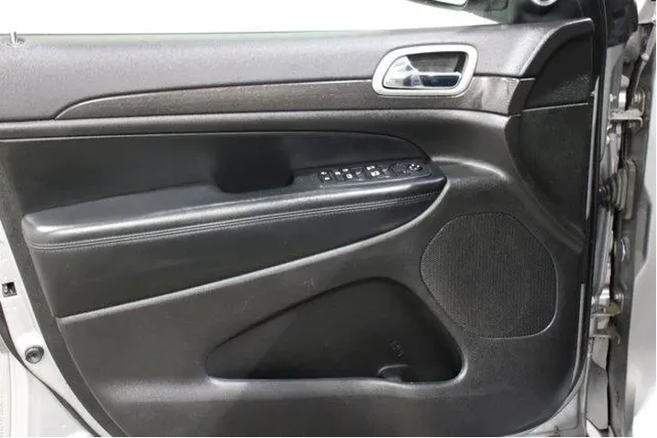 $15998 : Jeep Grand Cherokee 2018 4x4 image 6