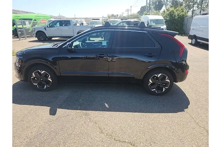 $26991 : Kia Niro EV 2025 Wind 4dr Cr image 6