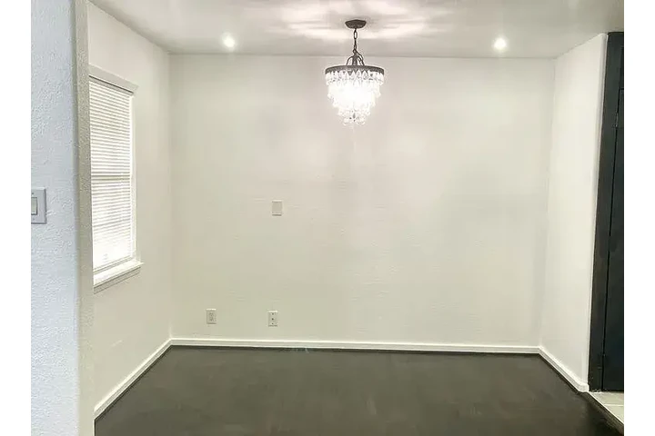 $1450 : HOUSE RENT AVAILABLE DALLAS TX image 9
