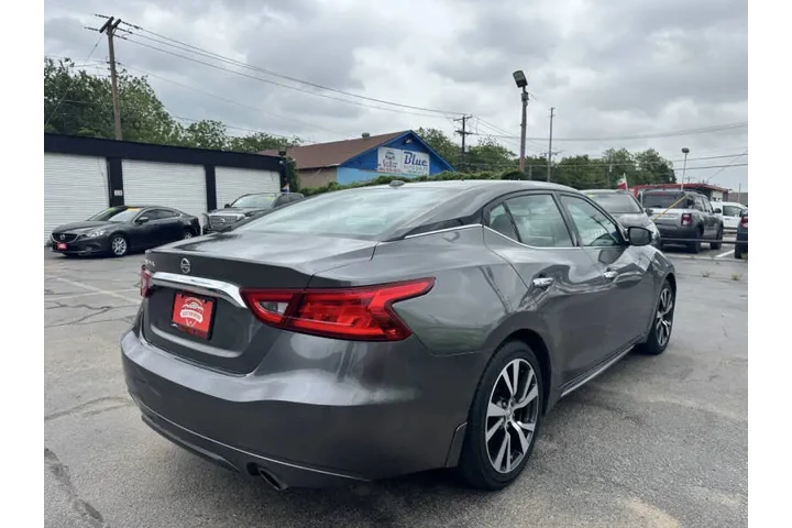 $15495 : 2017 Maxima 3.5 SV image 7