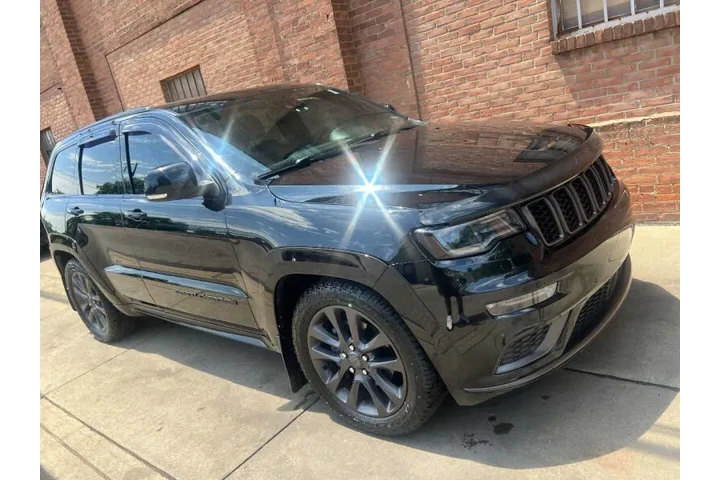 $21500 : 2019 Grand Cherokee High Alti image 9