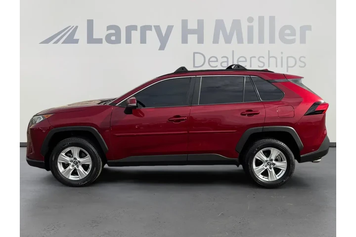 $19982 : Toyota RAV4 2019 XLE 4dr SUV image 2