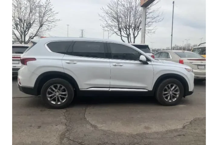 2020 Santa Fe SEL image 4