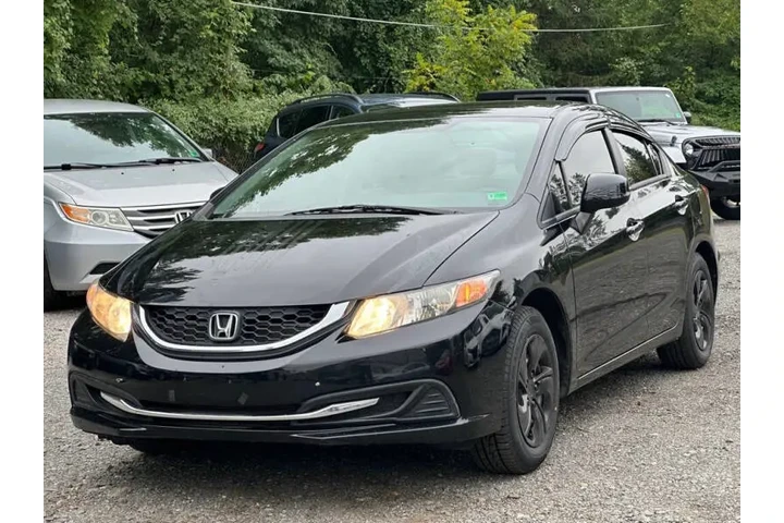 $8500 : 2013 Civic LX image 4