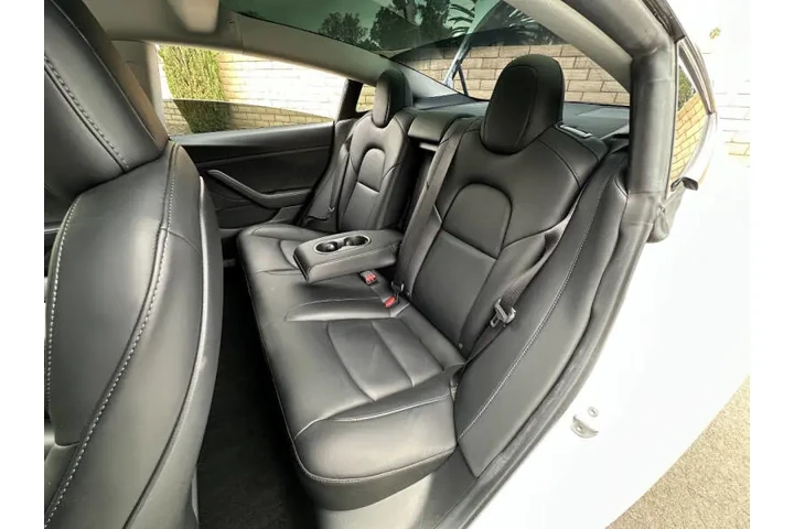 $25000 : 2022 Model 3 image 7