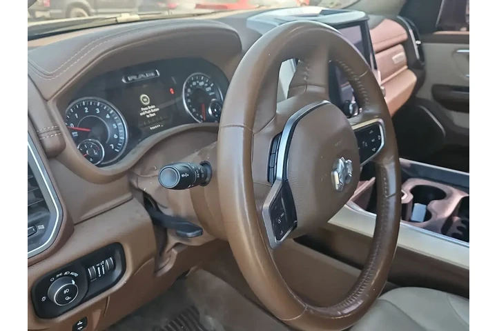 $37000 : Ram 1500 2021 4x4 Laramie 4d image 2