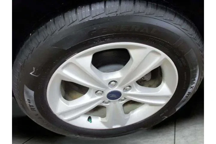 $10490 : Ford Escape 2016 AWD SE 4dr image 2