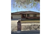 CASA DE 3 RECS. 2 BAÑOS en San Bernardino