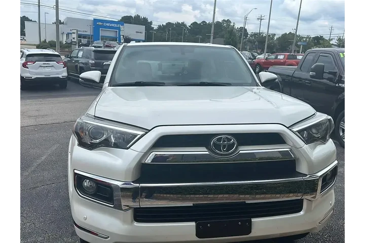$28662 : Toyota 4Runner 2018 4x4 SR5 image 7