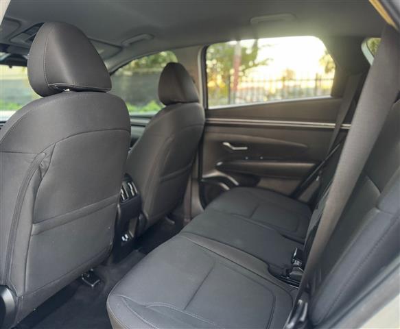 $15900 : Hyundai Tucson image 2