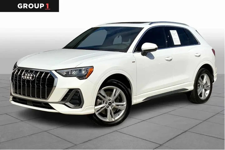 $20349 : Audi Q3 2022 AWD quattro S l image 1