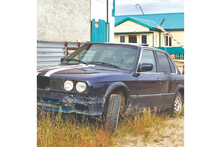 Mario's Junk Cars image 2