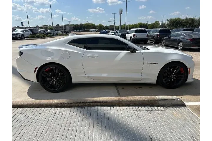 $36849 : Chevrolet Camaro 2023 LT1 2d image 4
