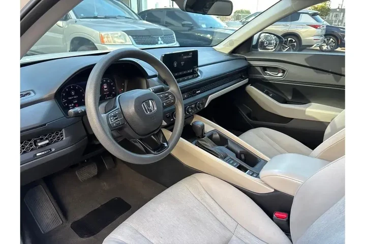 $25388 : Honda Accord 2023 EX 4dr Sed image 9
