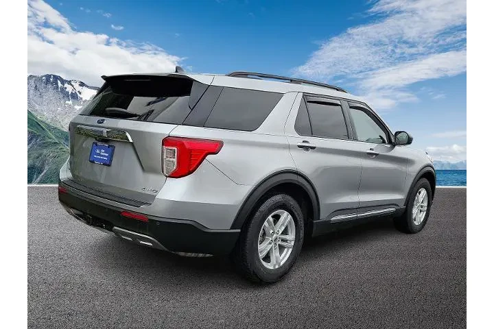 $25697 : Ford Explorer 2021 AWD XLT 4 image 6