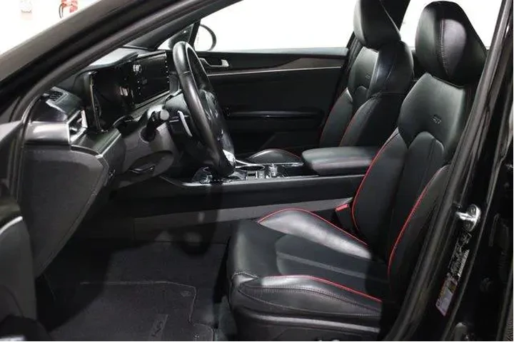$29998 : Kia K5 2023 GT 4dr Sedan image 3
