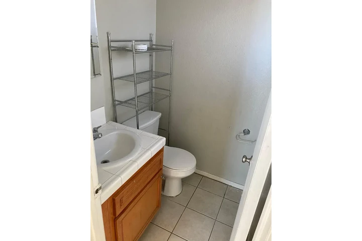 $1480 : North Hollywood 3 - 1.5 Bath🏡 image 6