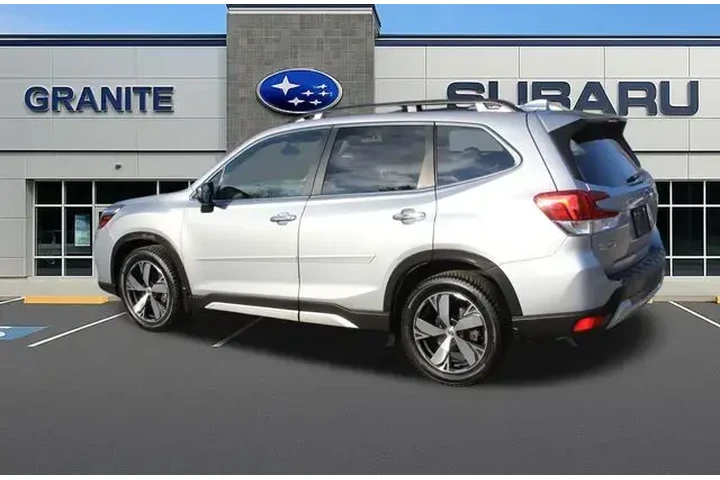 $18490 : Subaru Forester 2019 AWD Tou image 7