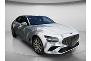 $27954 : Genesis G70 2023 2.0T 4dr Se thumbnail