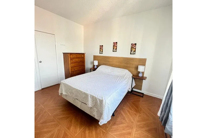 $200 : Rooms For Rent NY.101 image 5