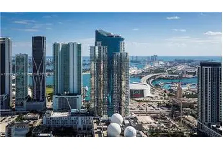 $7700 : Rental property with 2 bedro image 2