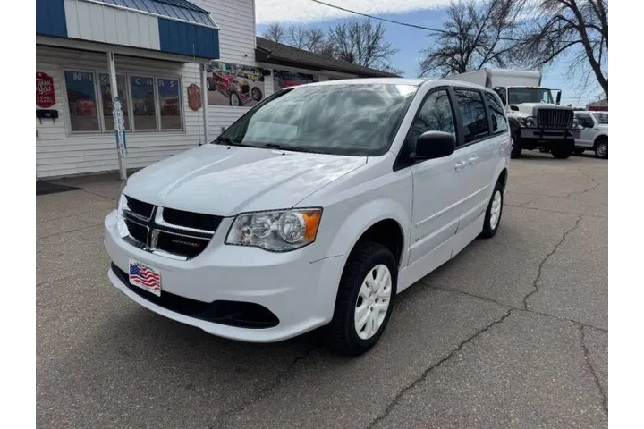 $14990 : 2015 Grand Caravan SE image 3