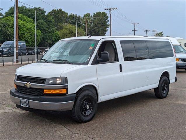 $23995 : 2015 Express Passenger image 5