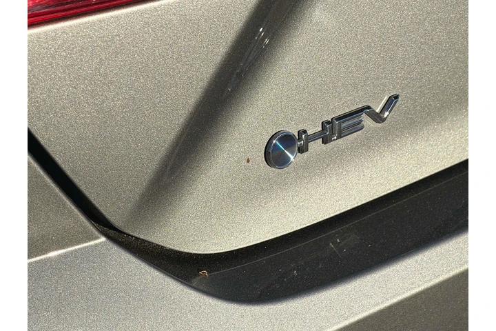 $31875 : Toyota Camry 2025 SE 4dr Sed image 6