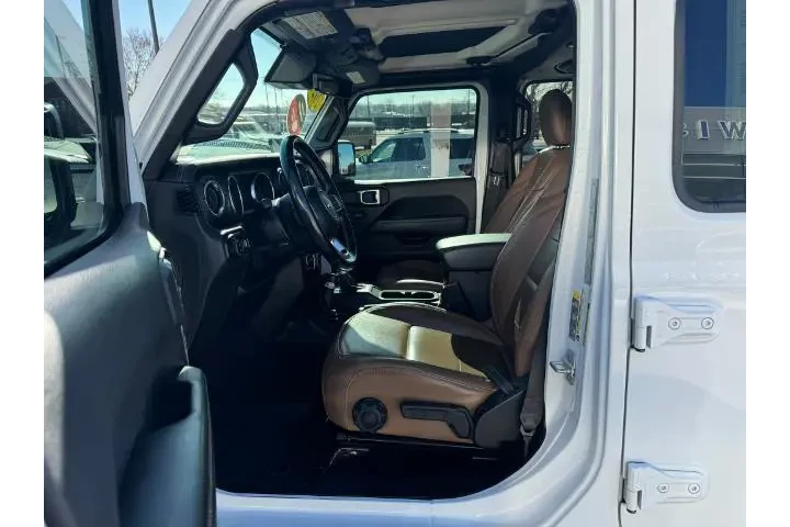 $33989 : Jeep Gladiator 2020 4x4 Over image 9