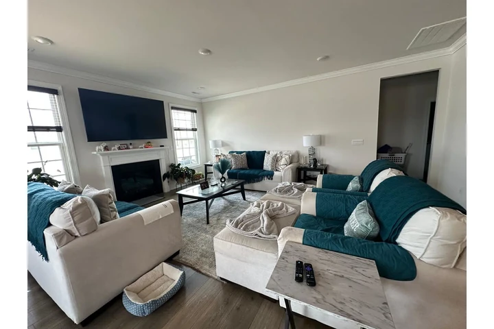 Jackelyns Cleaning Service image 5