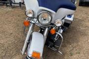 $7900 : 2007 Harley-Davidson FLHTCUI thumbnail