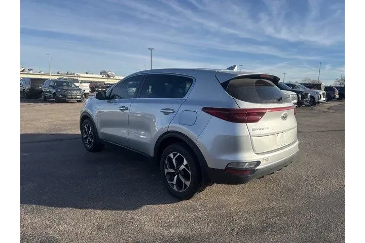 $16982 : Kia Sportage 2020 AWD LX 4dr image 5