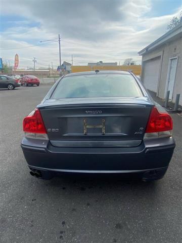 $3995 : 2005 S60 R image 7