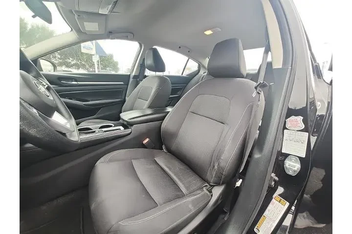 $16999 : Nissan Altima 2023 2.5 SV 4d image 7